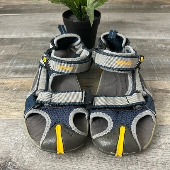 TEVA Velcro Water Sandal Closed Toe Blue Gray Youth Size 4 - Picture 8 of 15